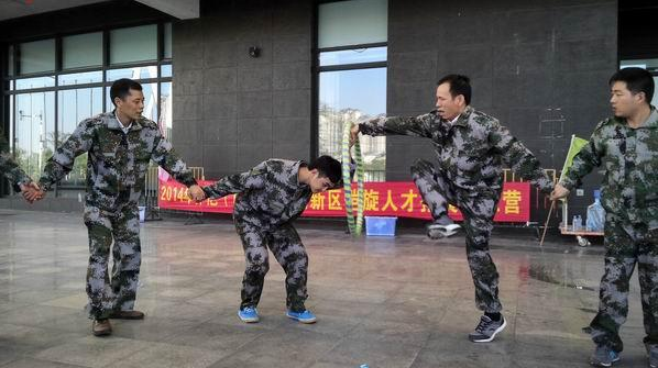組織“愷旋”拓展訓練營(yíng) 推動(dòng)行業(yè)間的人才增進(jìn)友誼